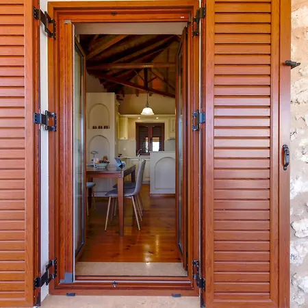 Pietra Di Mare * Verga Kalamata