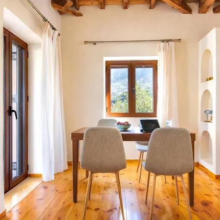 Pietra Di Mare * Verga Kalamata